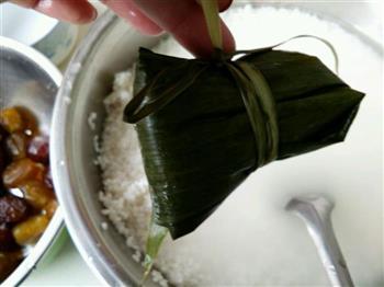 简单好学滴蜜枣粽子的做法步骤8
