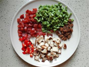 芽菜豆角焖饭的做法图解3