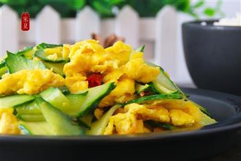家常黄瓜炒鸡蛋 超级美味简单快手菜的做法图解7