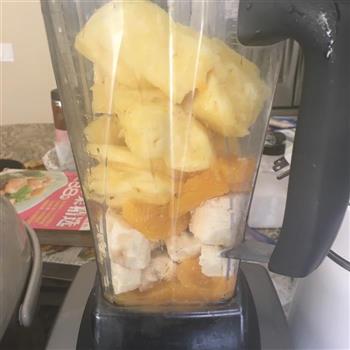 酸酸甜甜-菠萝香蕉甜橙脆皮冰棒的做法图解5