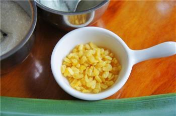 泰国芒果糯米饭-东南亚的异国香的做法步骤4
