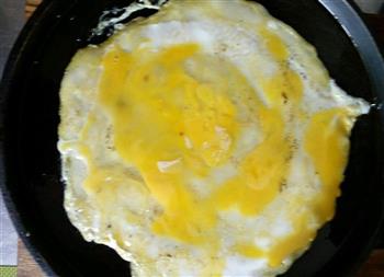 快手早餐-营养鸡蛋饼的做法图解3