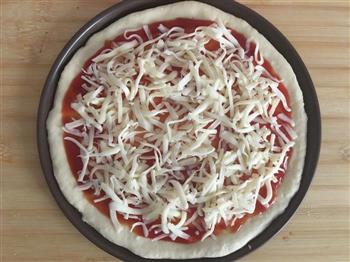 萨拉米披萨-简单的食材一样好吃的做法图解6