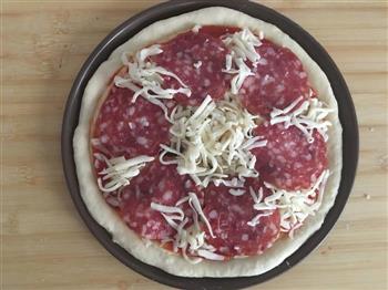 萨拉米披萨-简单的食材一样好吃的做法图解7