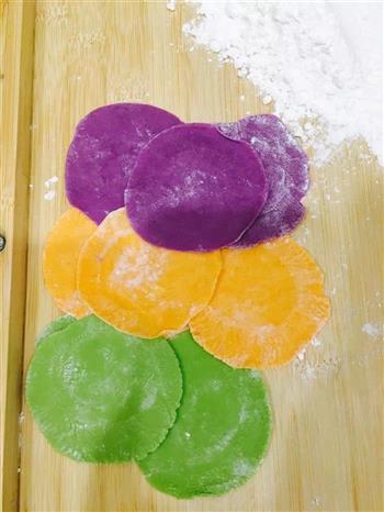 彩色饺子的做法步骤3