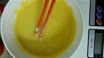 简单健康的酸奶芒果慕斯蛋糕6寸的做法步骤3