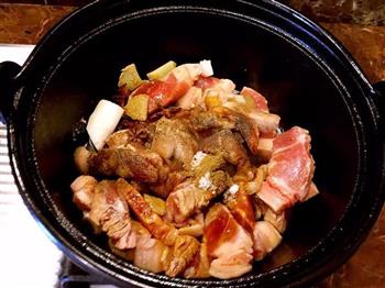 铁锅豆角焖肉的做法步骤2