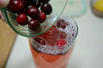 蔓越莓苏打泡饮的做法步骤5