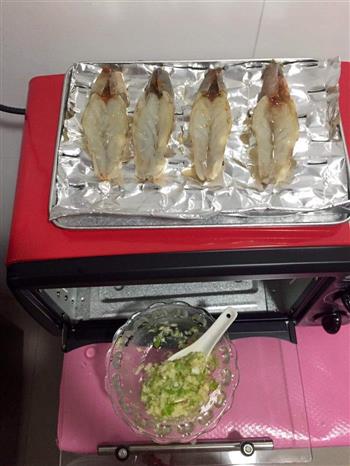 蒜蓉烤虾-烤箱菜谱的做法步骤3