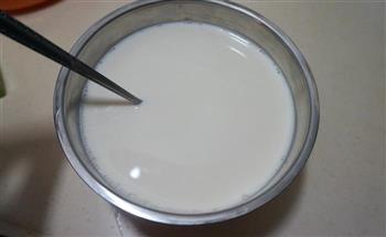 自制樱桃果酱酸奶的做法步骤5