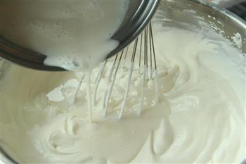酸奶慕斯蛋糕的做法步骤7