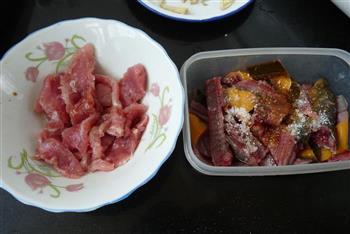 黄鳝瘦肉焖饭的做法图解2