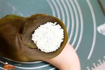 江米豆沙粽的做法图解17
