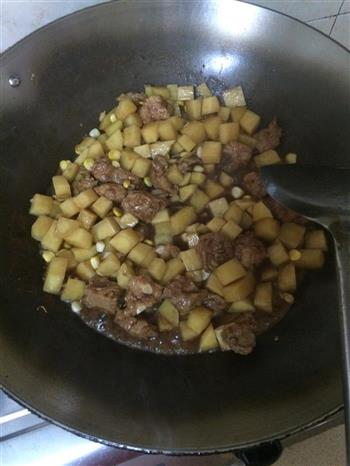 土豆排骨焖饭的做法步骤5