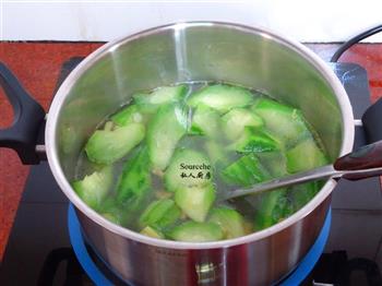 清爽夏季，瑶柱丝瓜汤的做法步骤6