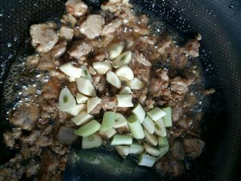 豆角肉焖面的做法步骤7