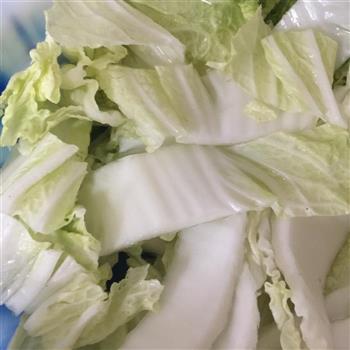 花肉白菜炖粉条的做法步骤2