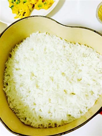 铸铁锅褒白米饭的做法图解3