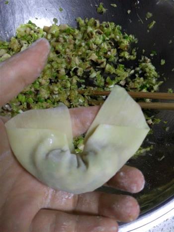 圆白菜香菇素饺子，减肥，健身者的美食的做法步骤14