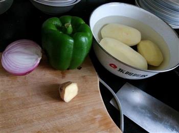 大盘鸡做法土豆鸡的做法步骤2