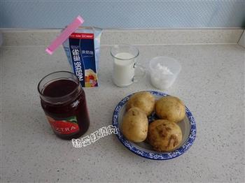 奶香草莓土豆泥的做法步骤1
