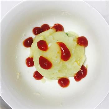千岛番茄酸奶青瓜鸡蛋土豆泥的做法图解2
