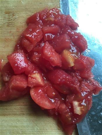 番茄青鱼粥的做法图解2