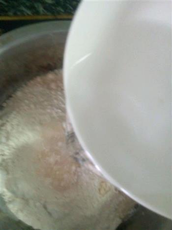 糖煮木薯粉的做法图解2