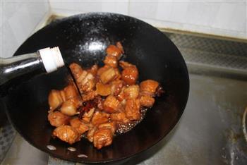 电饭煲版红烧肉的做法步骤7