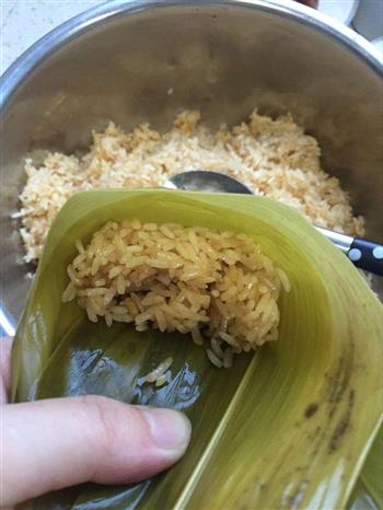 香菇蛋黄肉粽的做法步骤8