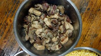 端午包粽子，香菇绿豆猪肉粽和花生红豆猪肉粽的做法图解1
