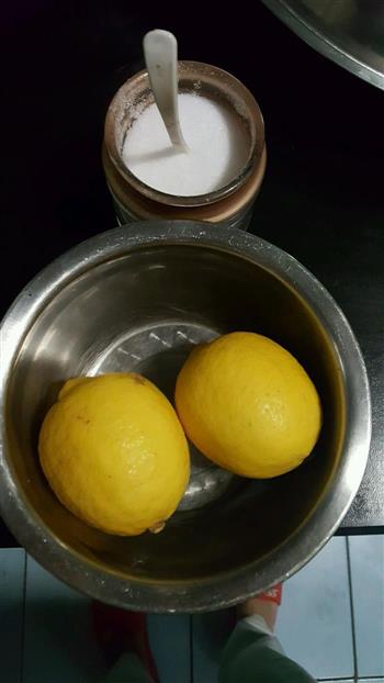 柠檬蜂蜜水的做法图解3