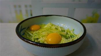 西葫芦鸡蛋饼-自制健康早餐的做法步骤4