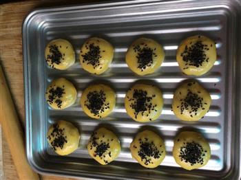 梅干菜酥饼的做法步骤9
