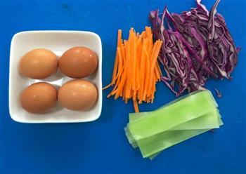 奇妙蔬菜蛋卷的做法步骤1