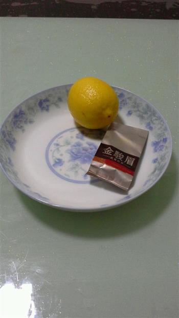 自制柠檬冰红茶的做法图解1