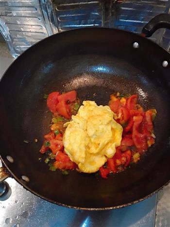西红柿炒鸡蛋  宝宝下饭菜的做法步骤12
