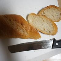 蒜香法棍面包的做法步骤1