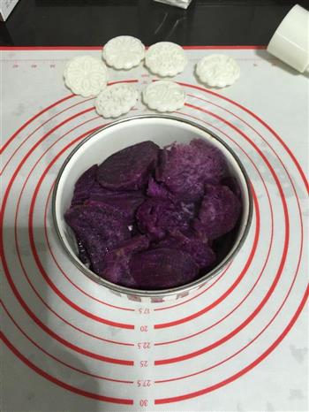 卡士达紫薯糕的做法步骤1