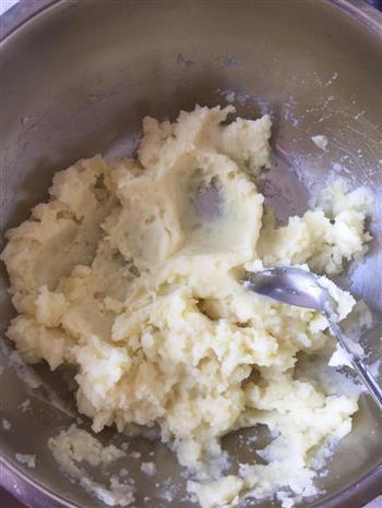 焗土豆泥的做法步骤3