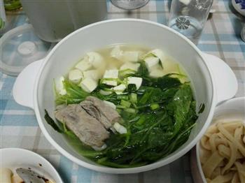 小白菜豆腐排骨汤的做法步骤5