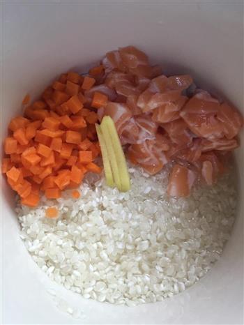 三文鱼胡萝卜粥的做法步骤5