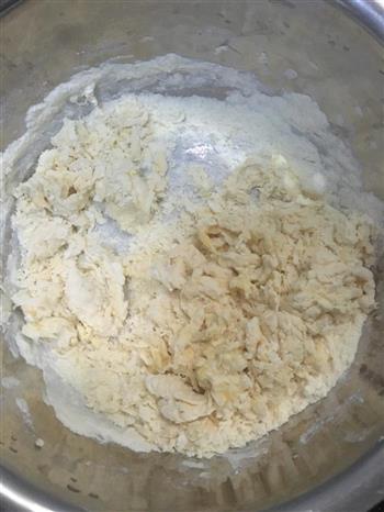 环形豆沙面包的做法步骤1