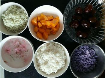 樱花蜜枣粽子的做法步骤1