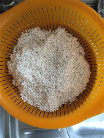 糯米排骨荷叶饭的做法步骤1
