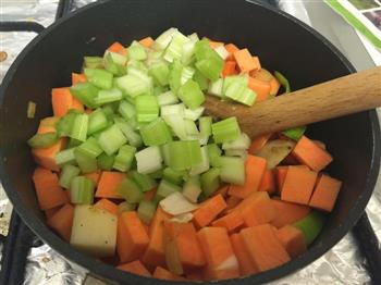 暖心暖胃蔬菜汤的做法图解4