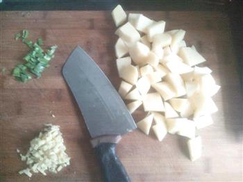 超级简单土豆焖饭的做法图解2
