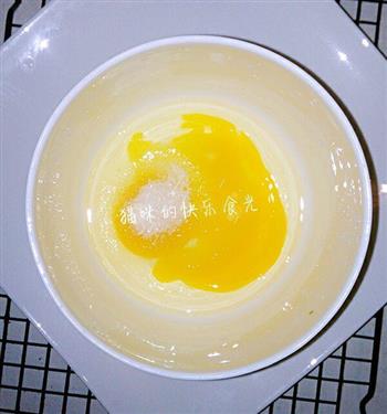 蛋奶吐司布丁的做法步骤3