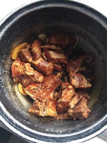 酱烧排骨，炒鸡简单又美味的做法步骤2