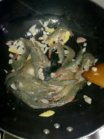 傅先森版泰式咖喱虾的做法步骤6